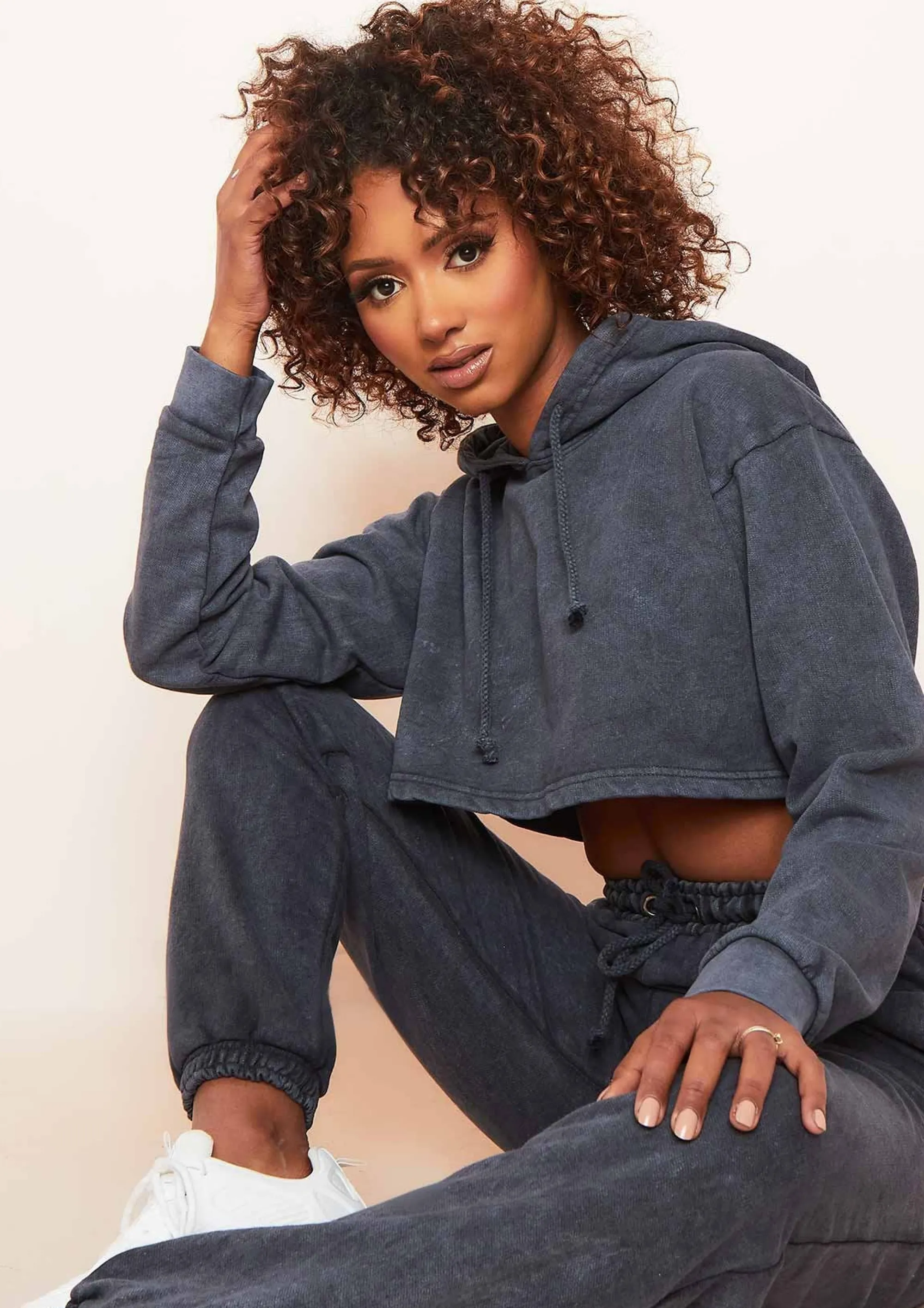 Missy Empire Brianne Charcoal Washed Cropped Hoodie^Women Loungewear