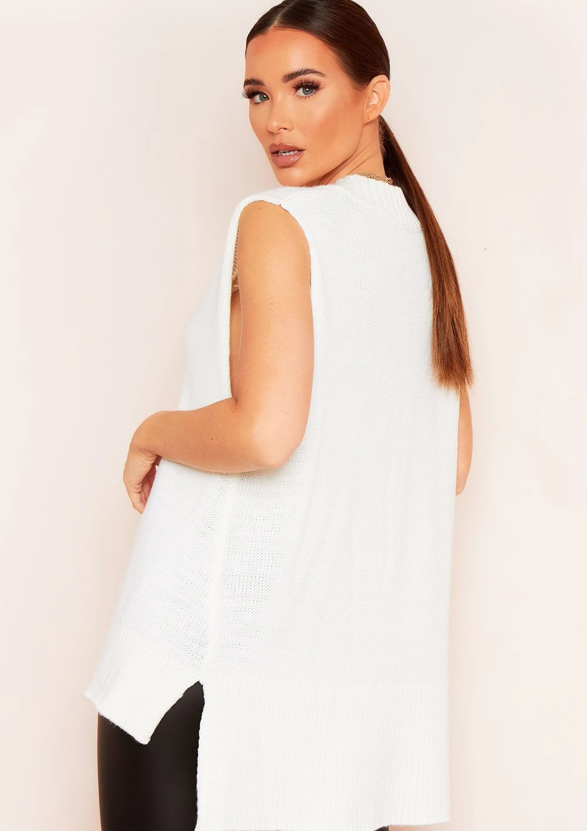 Missy Empire Cassey White Knitted Vest Top Online