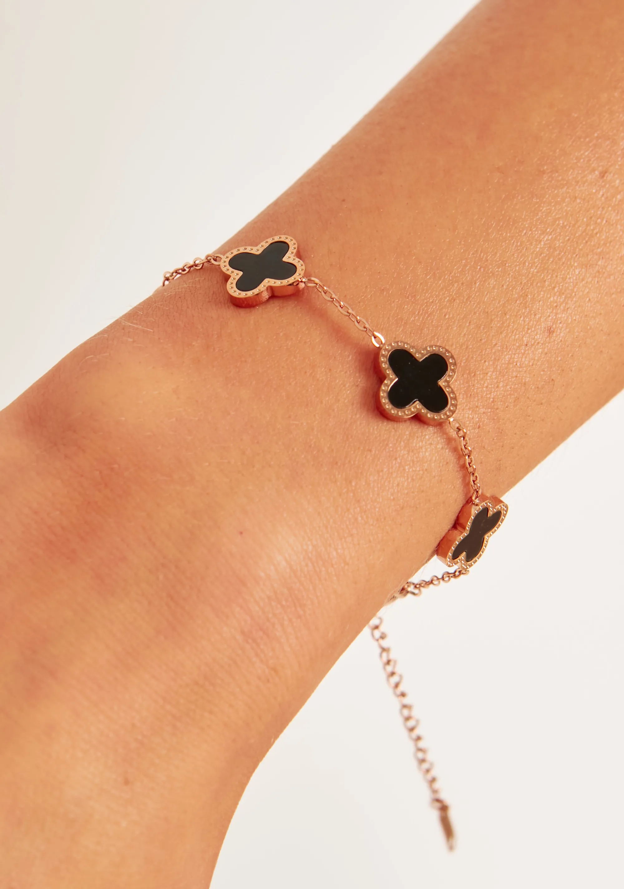 Missy Empire Cassia Black Flower Detail Bracelet^Women Bracelets