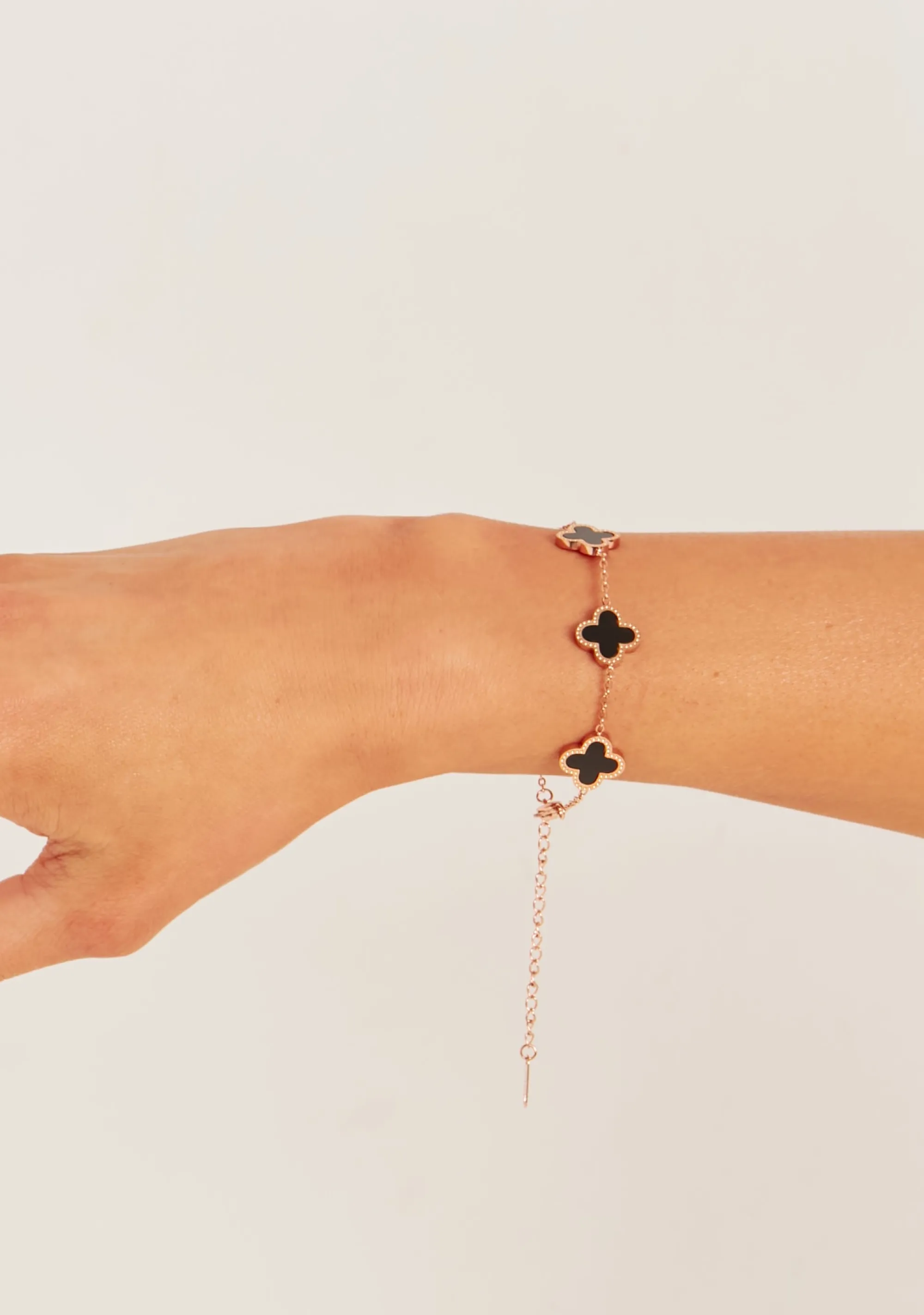 Missy Empire Cassia Black Flower Detail Bracelet^Women Bracelets