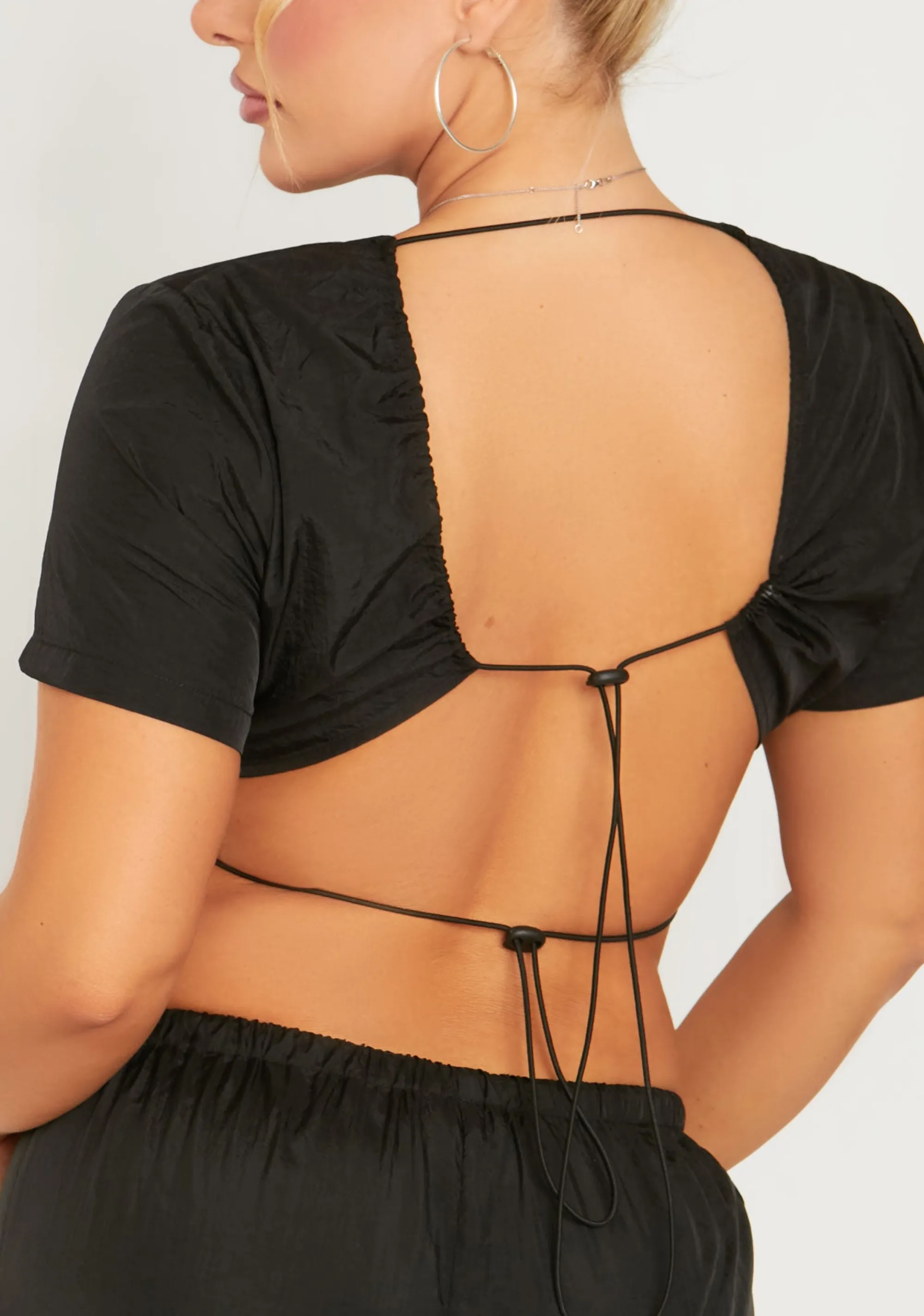 Missy Empire Jess Black Shell Toggle Back Crop Top Best