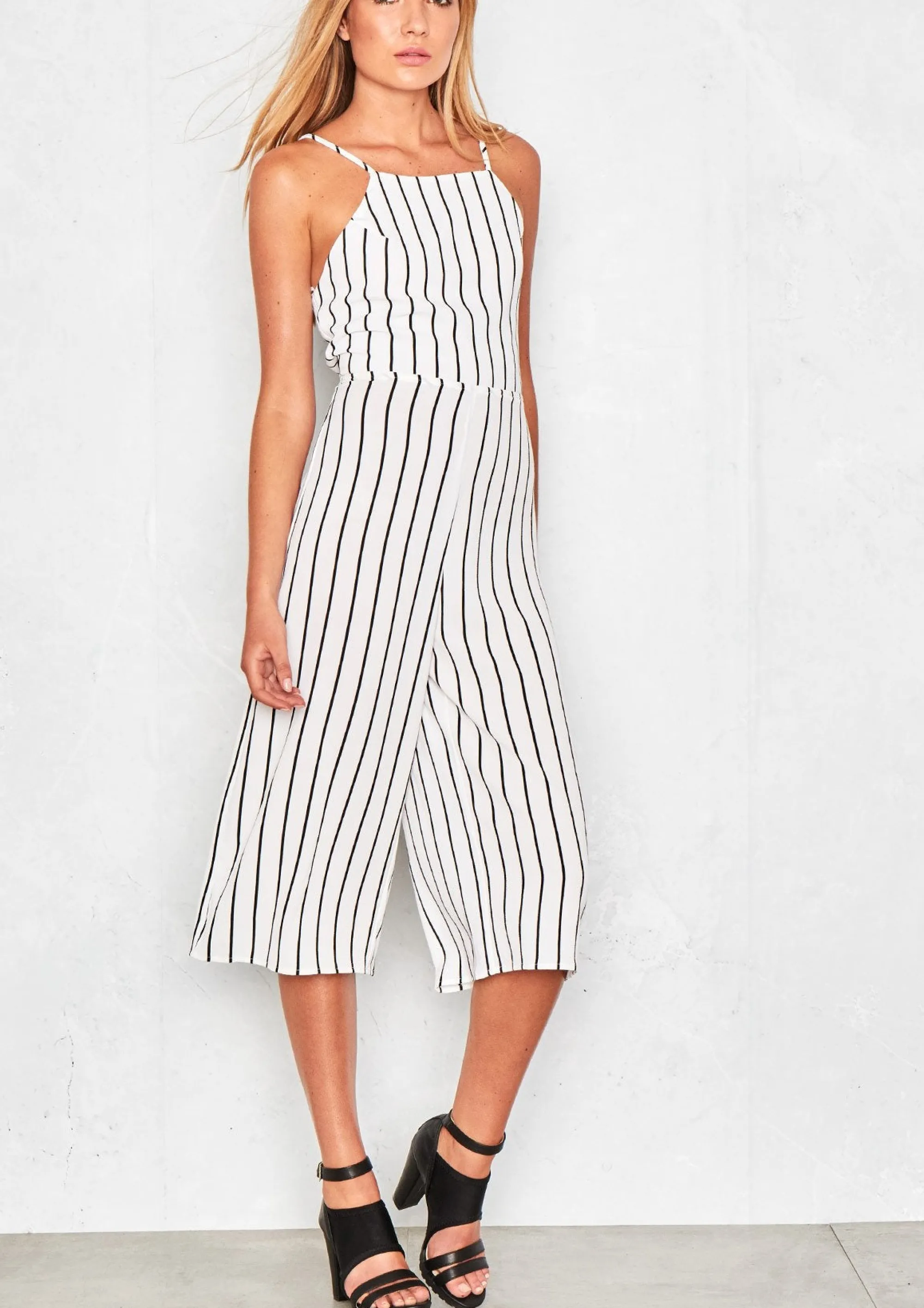 Missy Empire Kimana White Stripped Culotte Jumpsuit^Women Jumpsuits & Playsuits