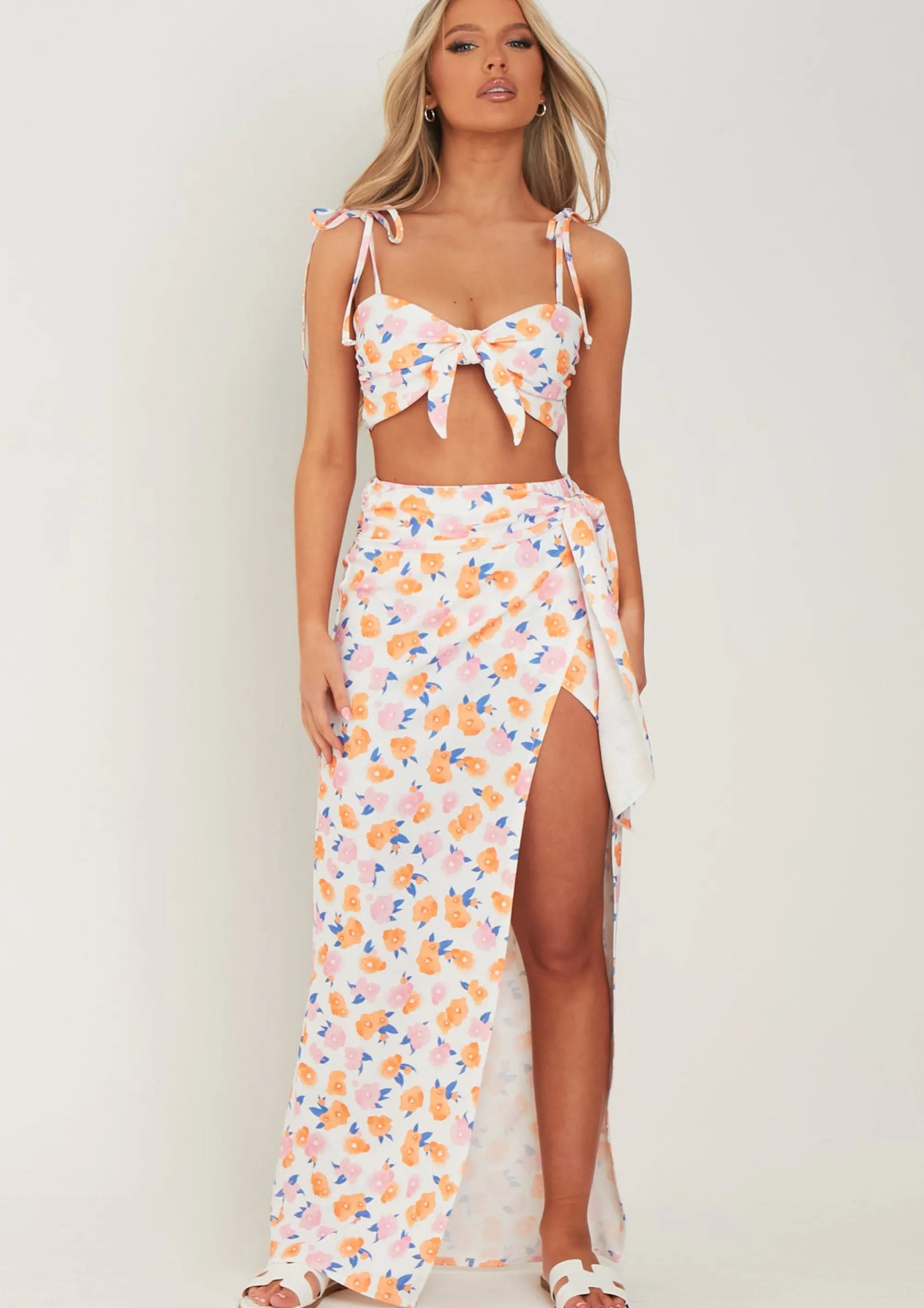 Missy Empire Lola Floral Printed Tie Front Strappy Crop Top Bralet Best Sale