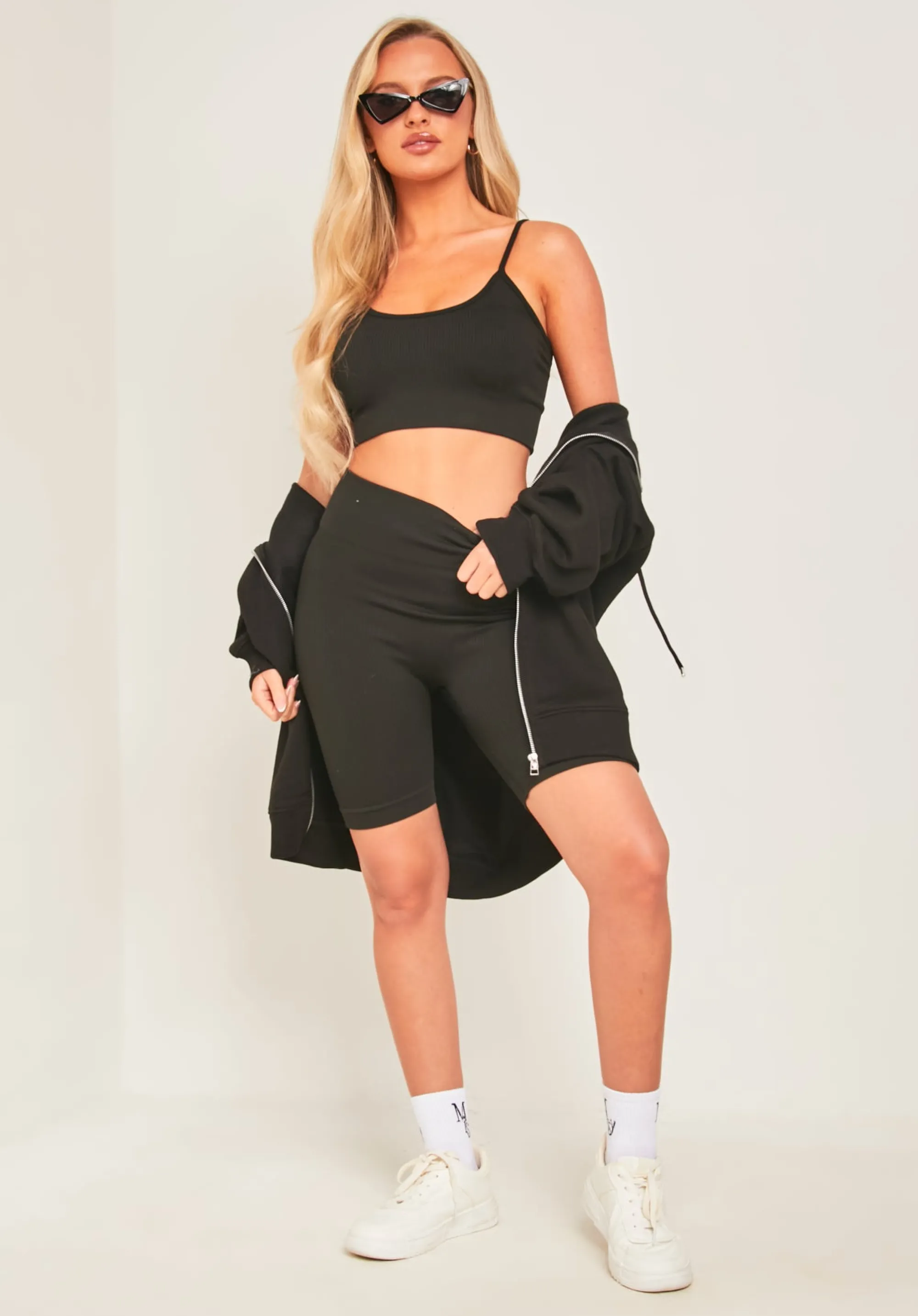 Missy Empire Milly Black Seamless Built In Bra Top And Shorts Set^Women Seamless & Shapewear