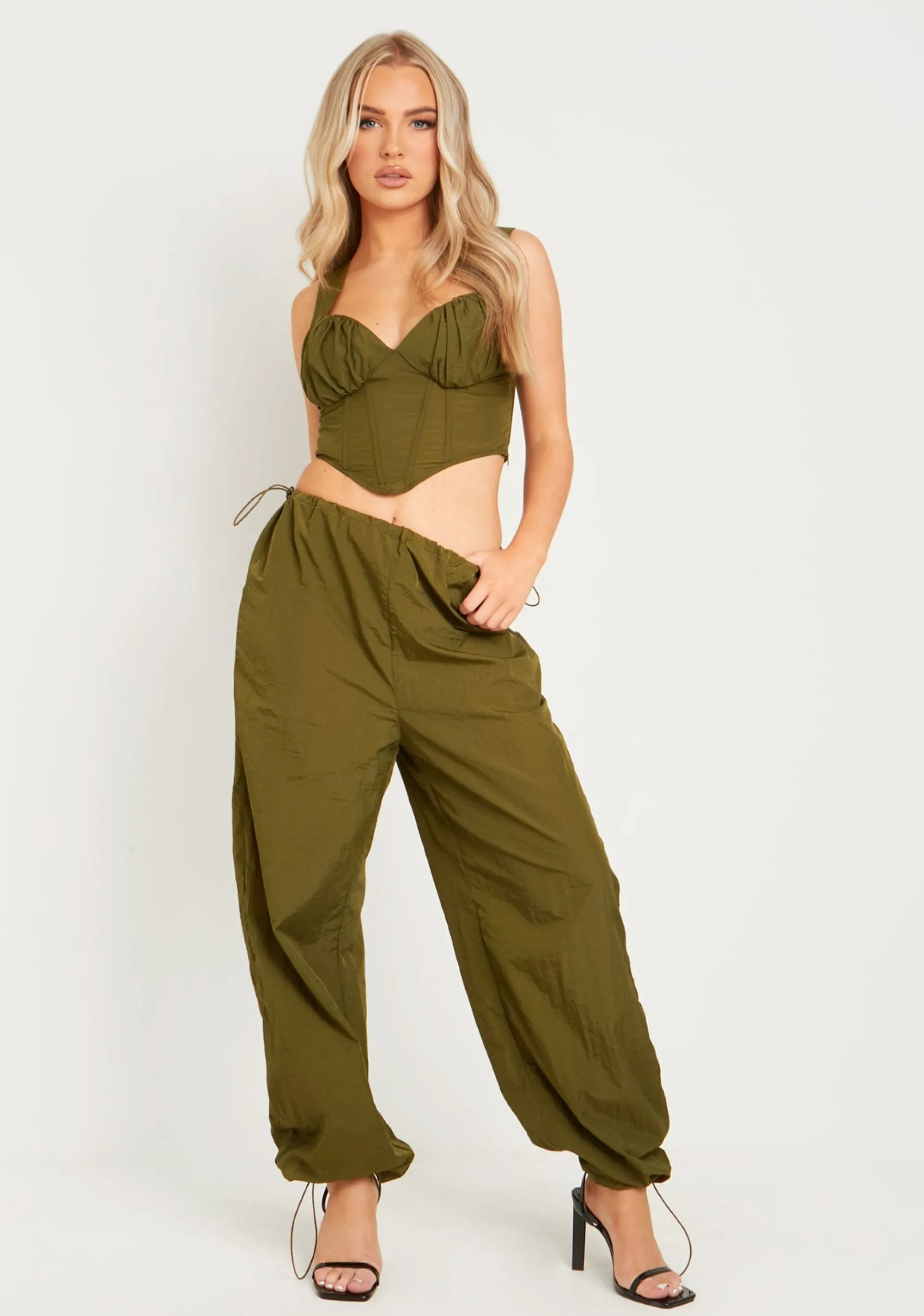 Missy Empire Sara Khaki Ruched Cargo Trousers With Toggle^Women Trousers