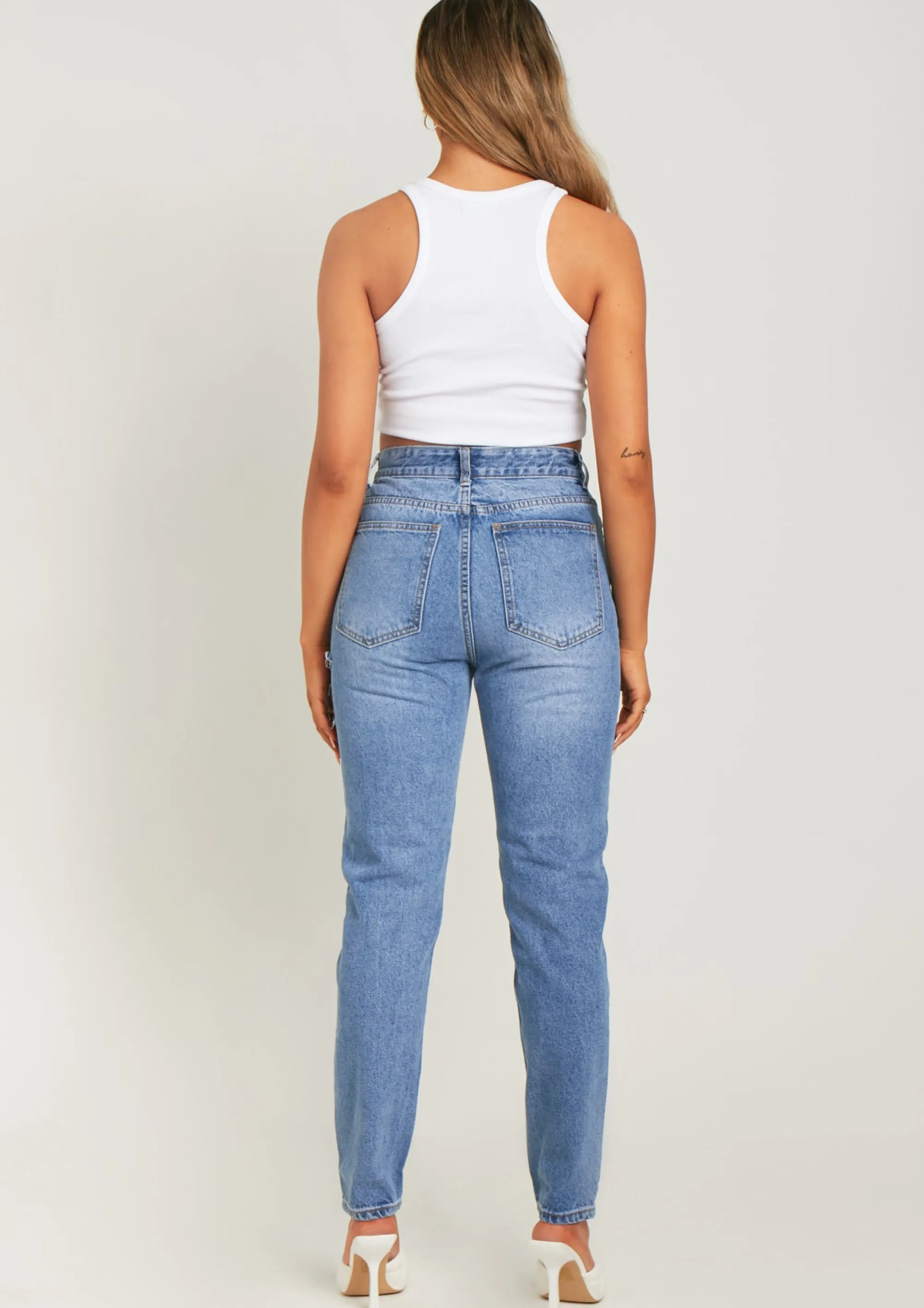 Missy Empire Syden Denim Ripped Side Mom Jeans Online